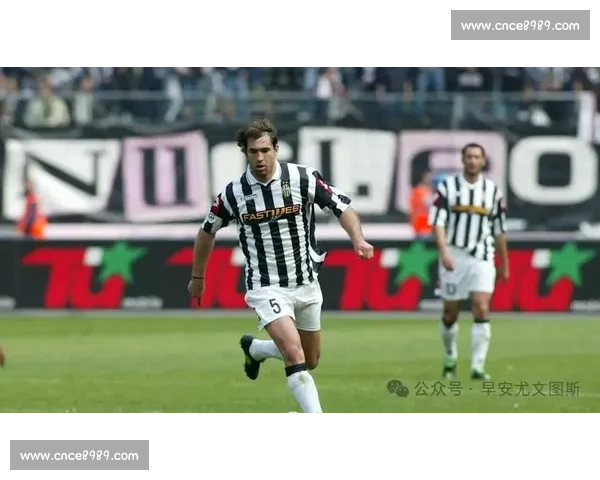 佩林力挺图多尔：以能量与情感铸队魂